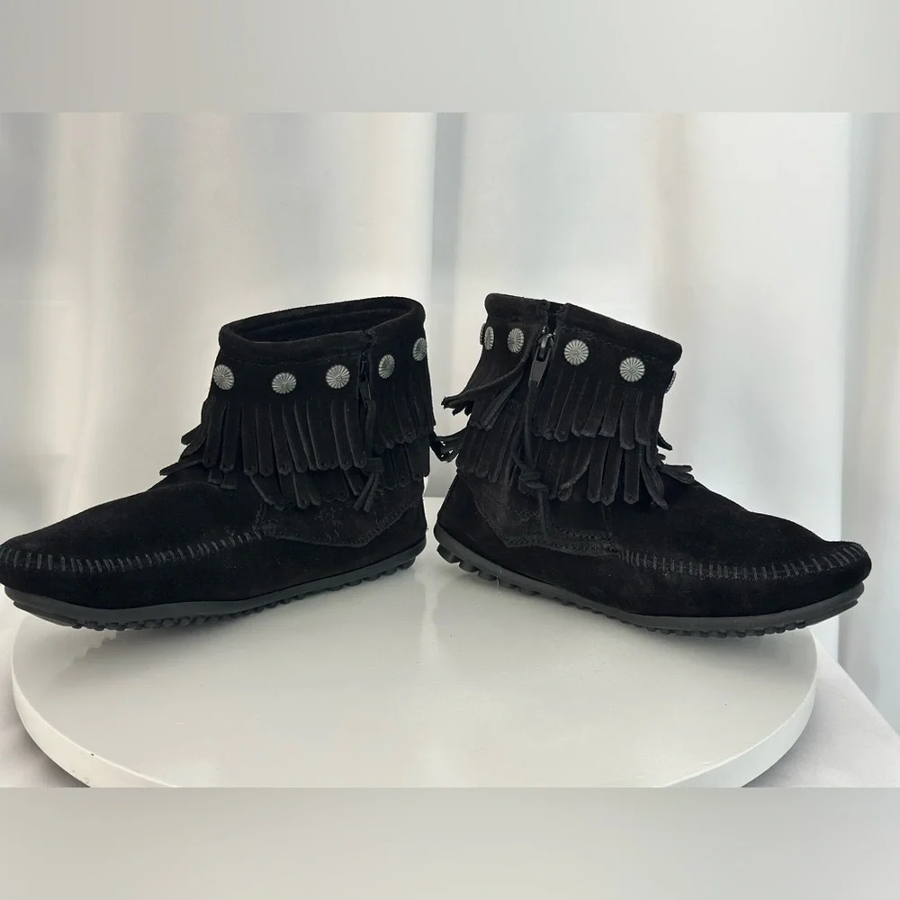 Minnetonka High Top Side Zip Boot (SH103)